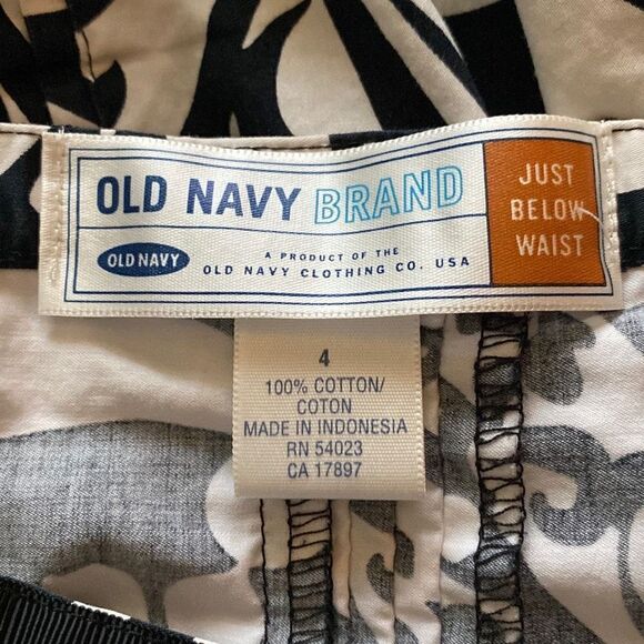 🔥3/$20🔥 Old Navy black and white cotton skirt size 4 - Picture 7 of 9